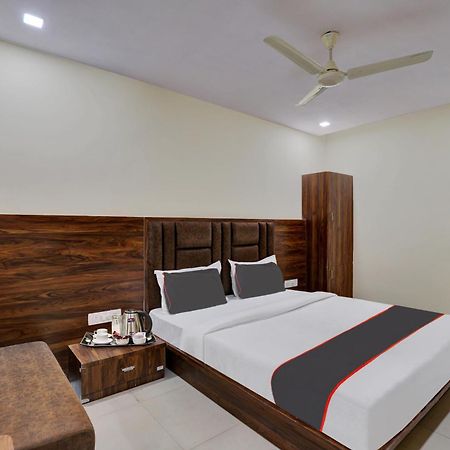 Hotel O Neelkamal Amhedabad Dış mekan fotoğraf
